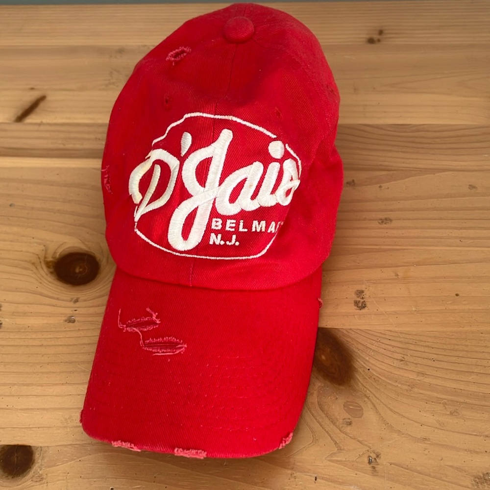 Djais dad hat